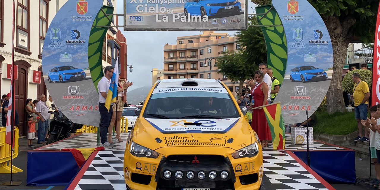 Fran Suárez y Néstor Gómez se mantienen en cabeza del Campeonato de Canarias de Rallysprint