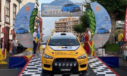 Fran Suárez y Néstor Gómez se mantienen en cabeza del Campeonato de Canarias de Rallysprint