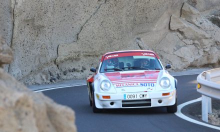 Raúl Quesada y Daniel Rosario disfrutaron con el  Porsche 911 Carrera RS de Ya-Car