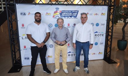 Los oficiales permanentes de la RFEDA ya debaten sus experiencias en Lanzarote