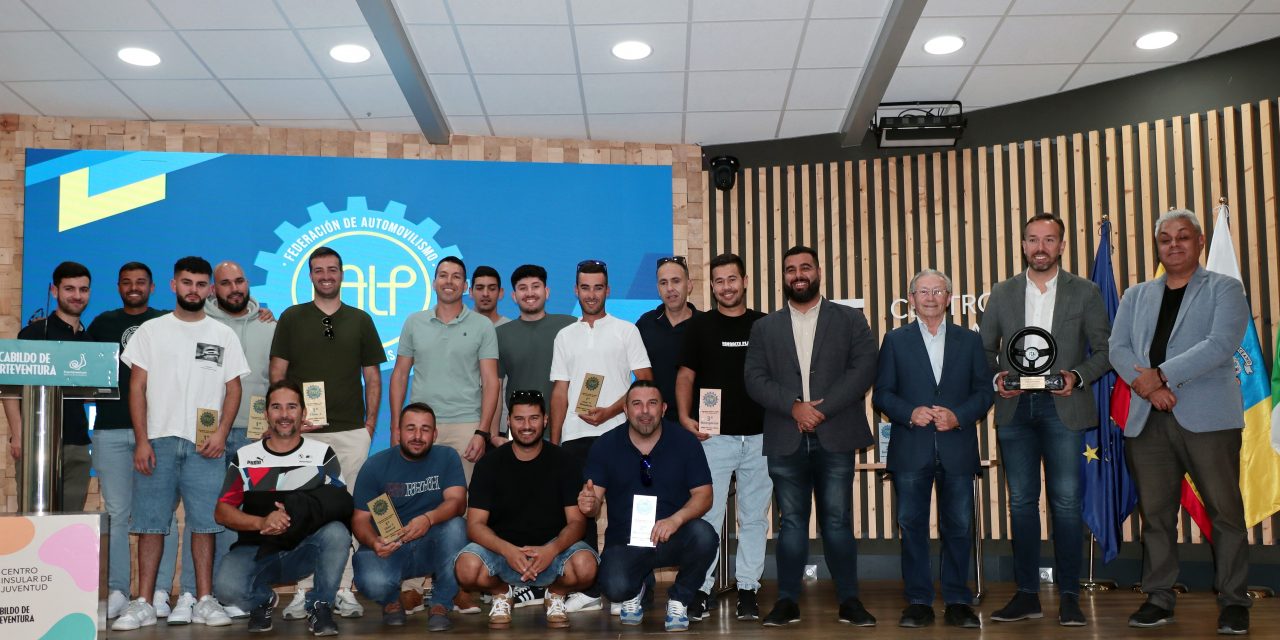 Los galardonados del Insular de Fuerteventura de Slalom reciben la recompensa a sus resultados