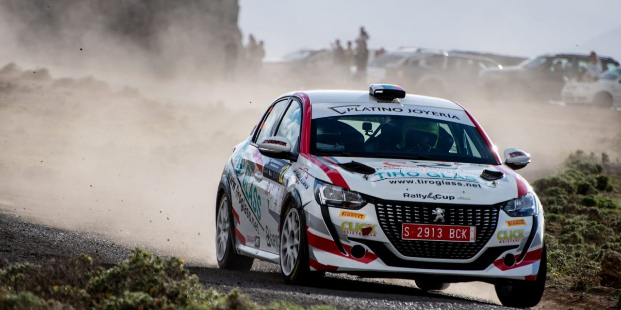 Juan Carlos de la Cruz y Kimberly González, primeros  vencedores de la Rally4 Cup Canarias