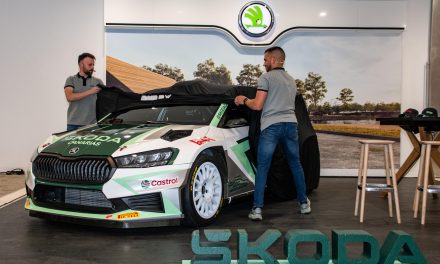 Sergio Fuentes y Ariday Bonilla, de coche cero con su Škoda Fabia RS Rally2 en la 11ª Subida al Boquerón