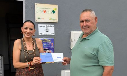La Escudería Atogo cierra la 34ª edición del Rallye Villa de Granadilla con un gesto solidario: más de 1.000 euros donados a la Asociación Virgen de la Esperanza