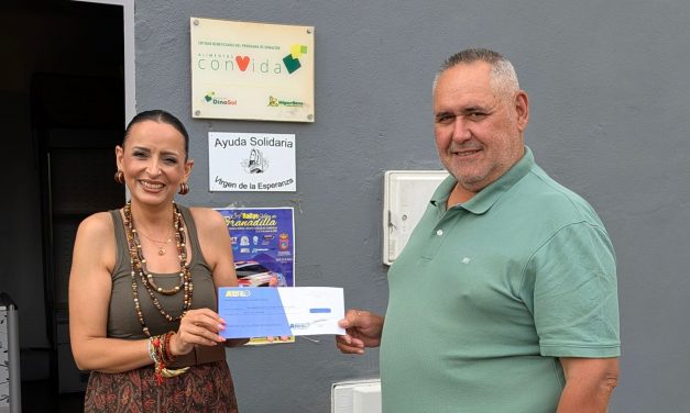 La Escudería Atogo cierra la 34ª edición del Rallye Villa de Granadilla con un gesto solidario: más de 1.000 euros donados a la Asociación Virgen de la Esperanza