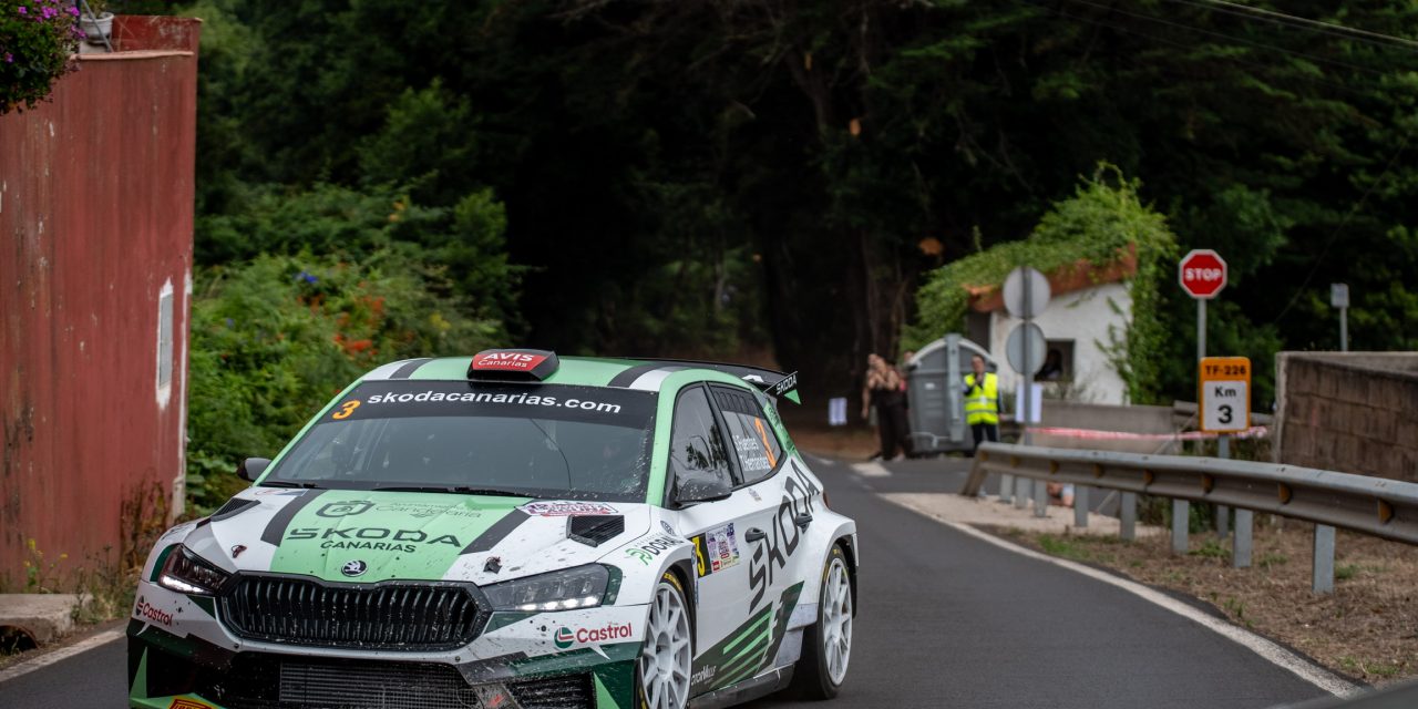 Sergio Fuentes y Teco Hernández vuelven a subirse al podio del Rally Ciudad de La Laguna