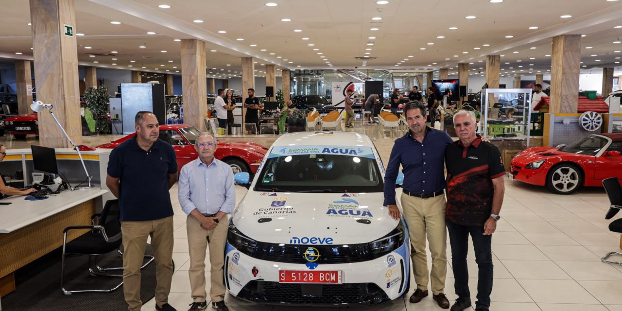 El tema del Agua viste la imagen del «Coche Zero» en el mes de agosto