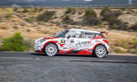 El equipo de Zona Racing Canarias con O. Dóniz-R. Hdez, en el Rally Isla Bonita
